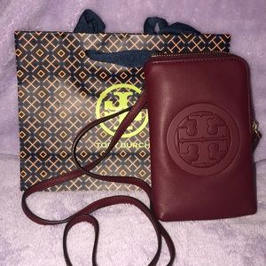 ❤️SOLD❤️Charlie Mini Phone Crossbody in Burgundy